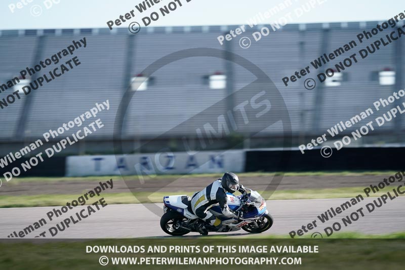 Rockingham no limits trackday;enduro digital images;event digital images;eventdigitalimages;no limits trackdays;peter wileman photography;racing digital images;rockingham raceway northamptonshire;rockingham trackday photographs;trackday digital images;trackday photos